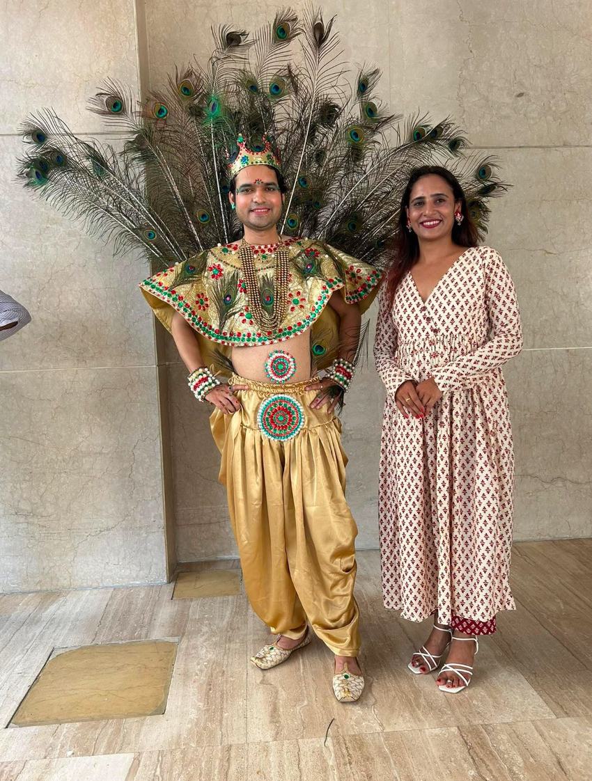 Pratibha Yadav with her national costume design